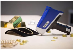 金價暴漲42%!奧林巴斯光譜儀:黃金辨偽“隨身利器”